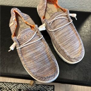 Hey Dude Wendy Stretch Peach Bud